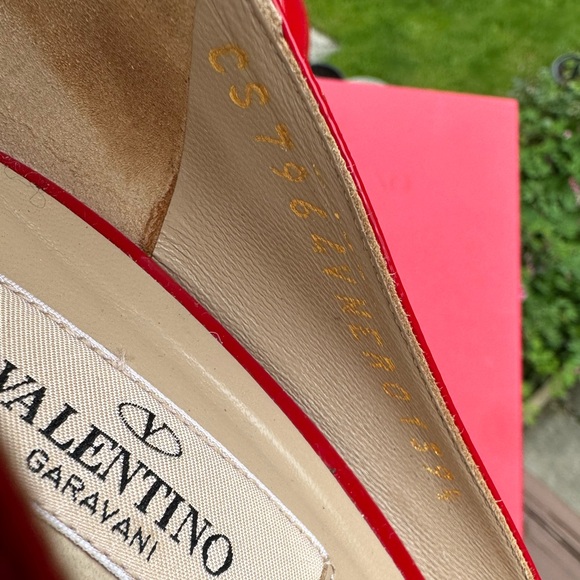 ✨HOST PICK✨ VALENTINO PEEP TOE HEELS (IT 39.5) - Picture 5 of 10